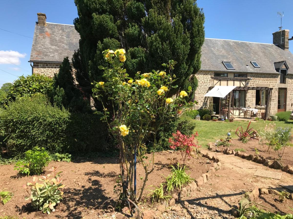 Bed and Breakfast Le Jardin Des Fees Savigny-le-Vieux Экстерьер фото