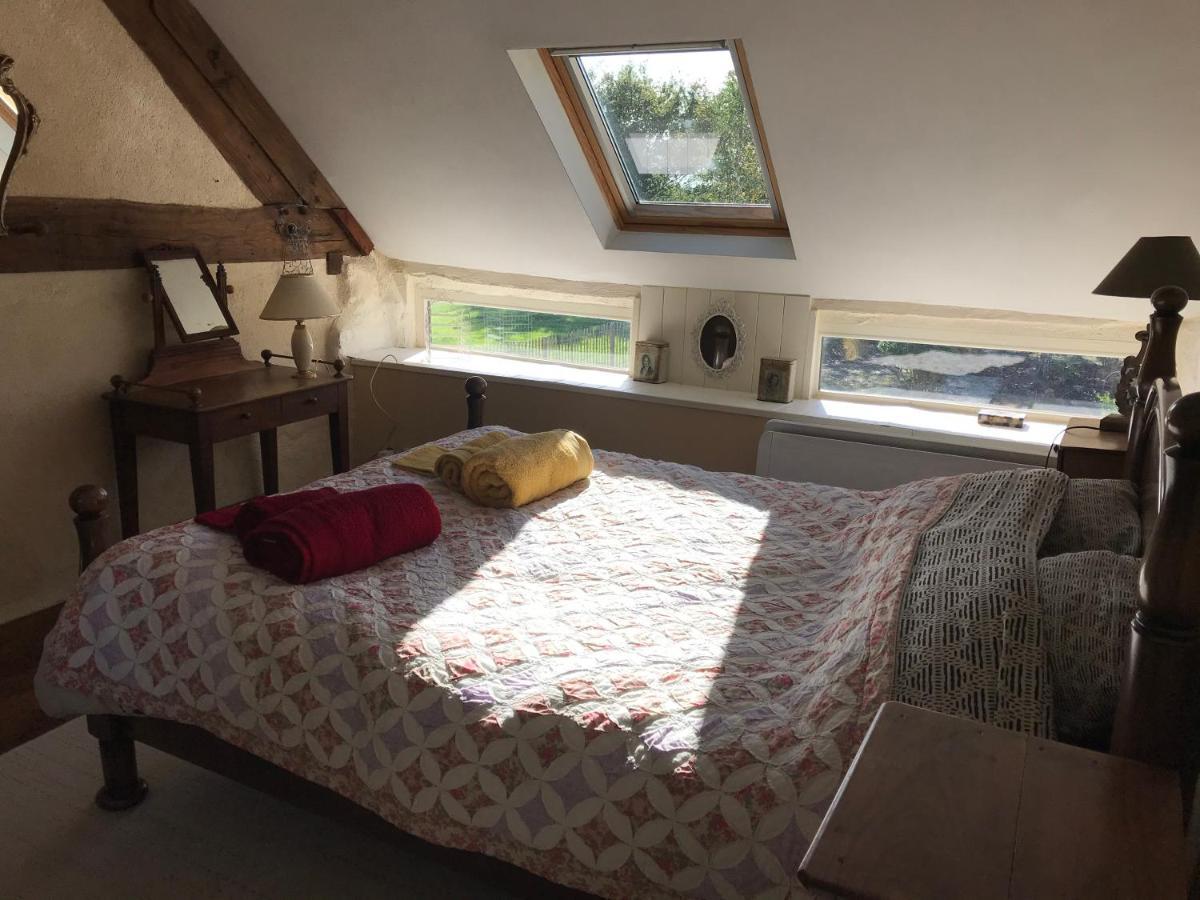 Bed and Breakfast Le Jardin Des Fees Savigny-le-Vieux Экстерьер фото