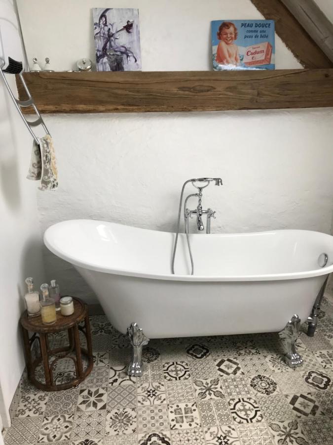 Bed and Breakfast Le Jardin Des Fees Savigny-le-Vieux Экстерьер фото