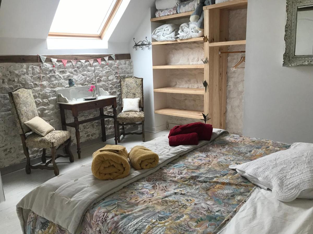 Bed and Breakfast Le Jardin Des Fees Savigny-le-Vieux Экстерьер фото