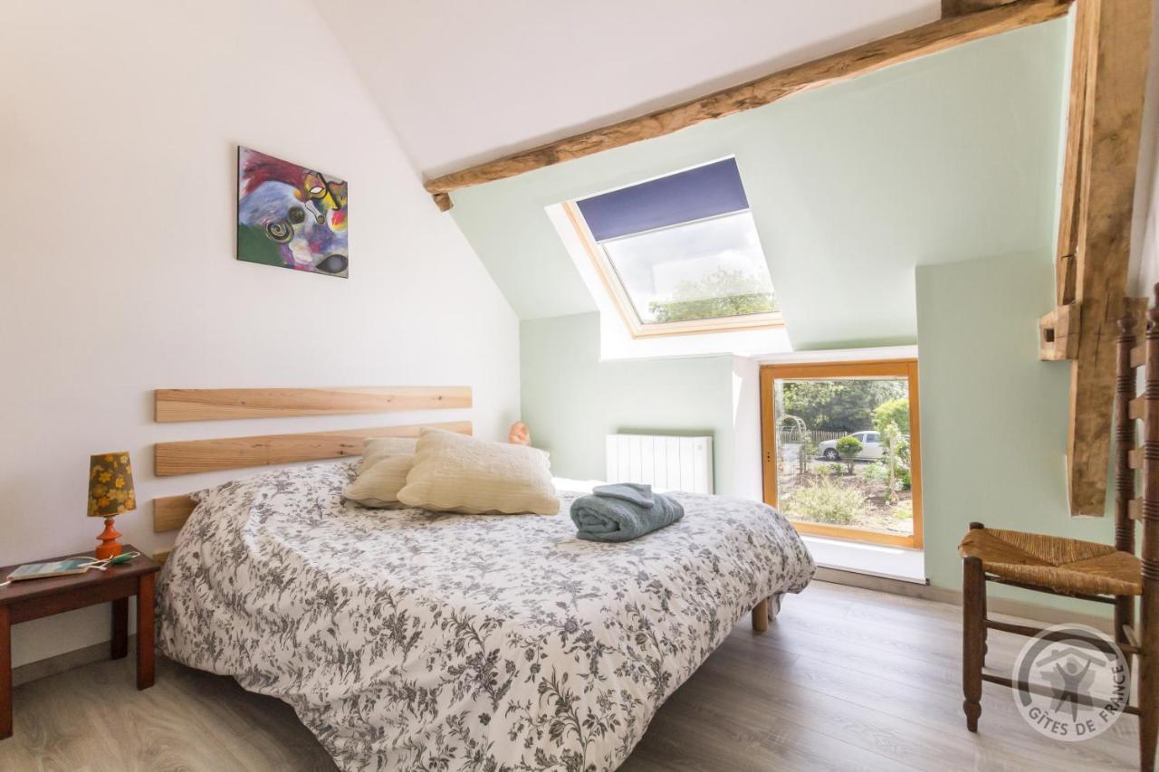 Bed and Breakfast Le Jardin Des Fees Savigny-le-Vieux Экстерьер фото