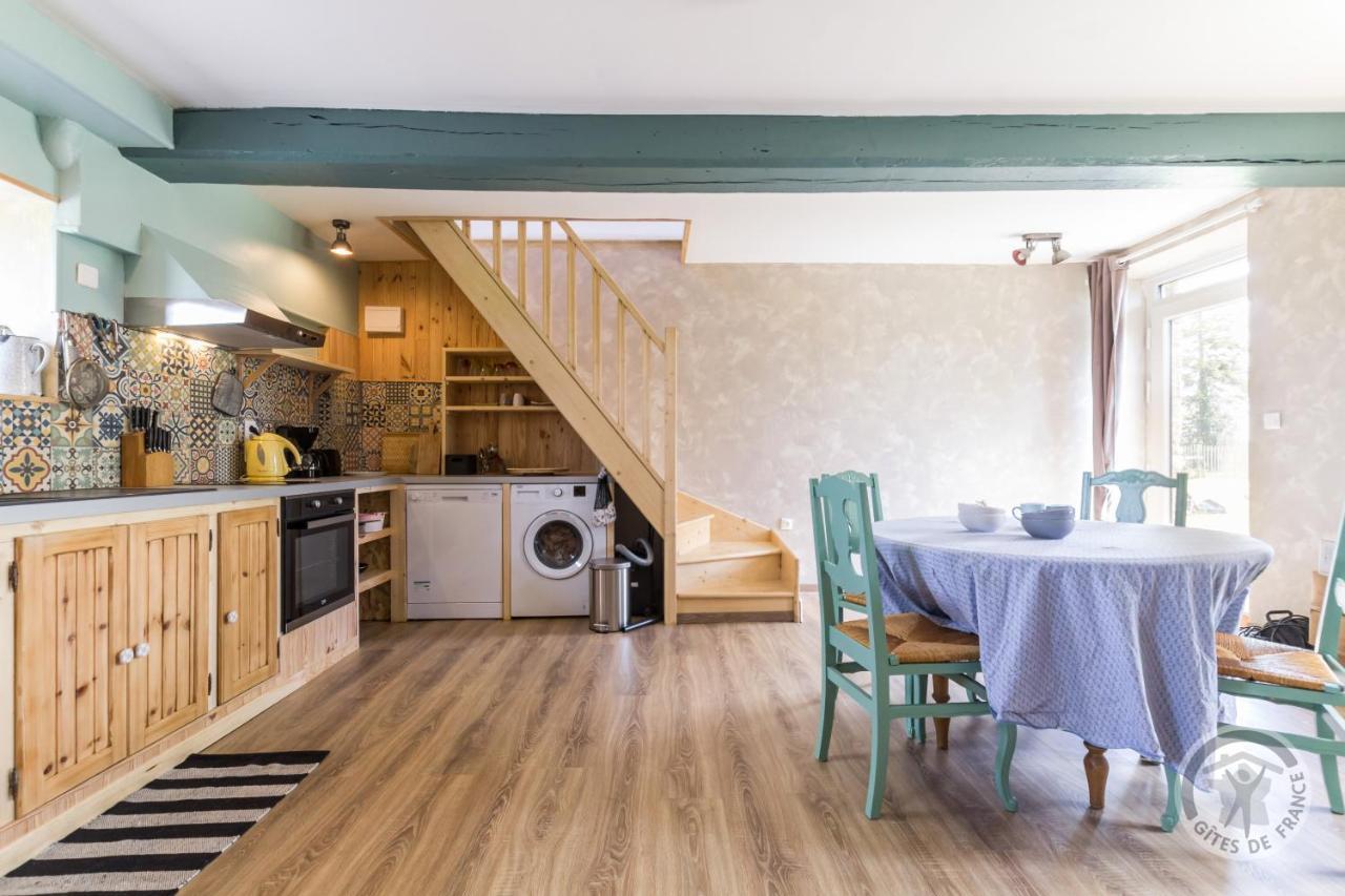 Bed and Breakfast Le Jardin Des Fees Savigny-le-Vieux Экстерьер фото